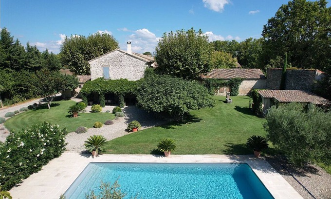 Caumont-sur-Durance Chalet De Esquí | Hermosa casa de campo provenzal cerca de Aviñón y Isle sur la Sorgue