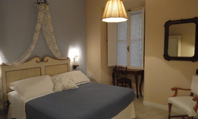 Celio Apartamento | Vacaciones románticas elegante centro histórico, cerca del Coliseo de metro A y B