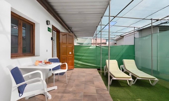 San Bartolome de Tirajana Apartamento | Holiday Studio 'Country Near Fataga' with Balcony, Wi-Fi and Air Conditioning