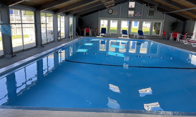 West Yarmouth Hotel | Holiday Vacation Condominium