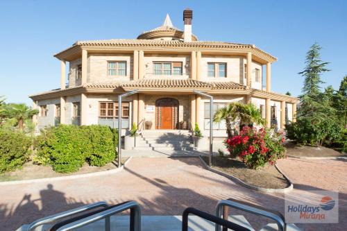 Yecla Casa | HOLIDAYS MIRANA