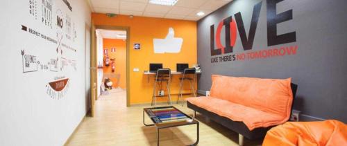 Sant Antoni Hostal | HolidaysBCN Rooms