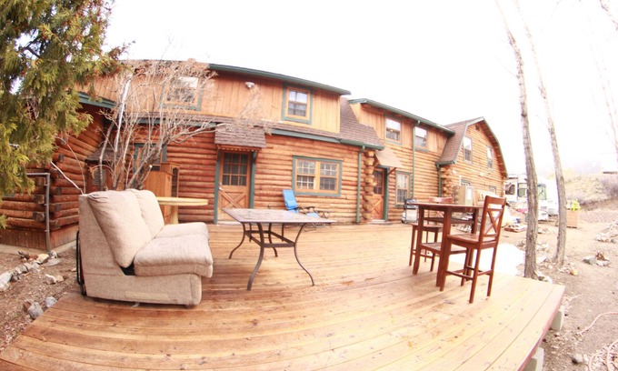 Wrightwood Casa | Salud holística y mimos en los pinos grandes de Wrightwood