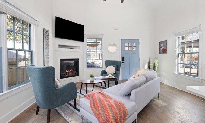 East Side Casa | Holland's Hideaway by Minty Living