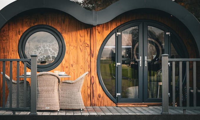 Knaresborough Cabina | Hollins Farm - Dog Friendly, Self Catering Holiday Lodges