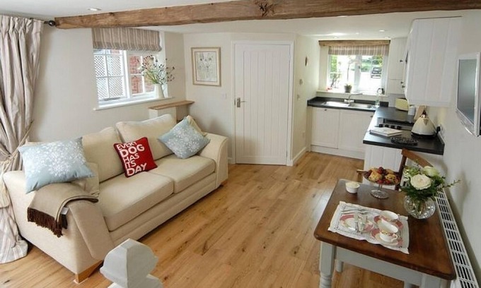 Childswickham Cabaña | Holly Cottage, Cotswold Hideaway en un hermoso entorno de pueblo