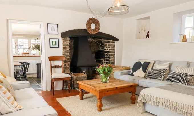 Rosevine Cabaña | Holly Cottage, SOUTH MOLTON