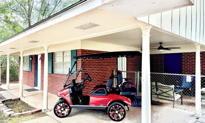 Ocean Springs Casa | Holly Hideaway - dog-friendly close to beach & downtown with GOLF CART!!!