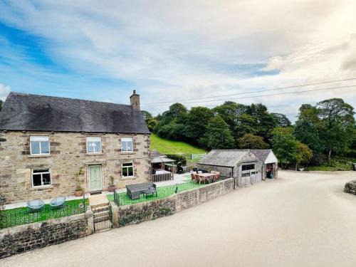 Leek Casa | HollyDale