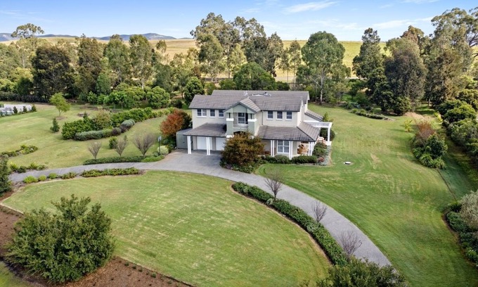 Pokolbin Casa | Hollyford House - Pokolbin