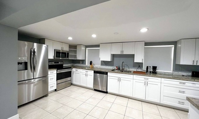 Driftwood Apartamento | Hollywood 2 bedrooms with free parking of premises