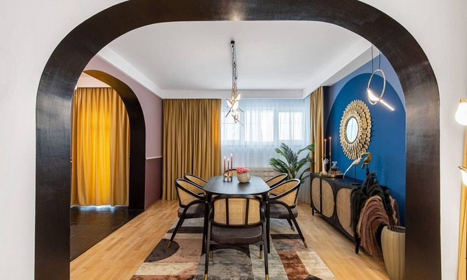 Bucharest City-Centre Apartamento | Holt - Birds of Paradise