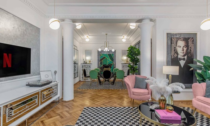 Bucharest City-Centre Apartamento | Holt - The Great Gatsby