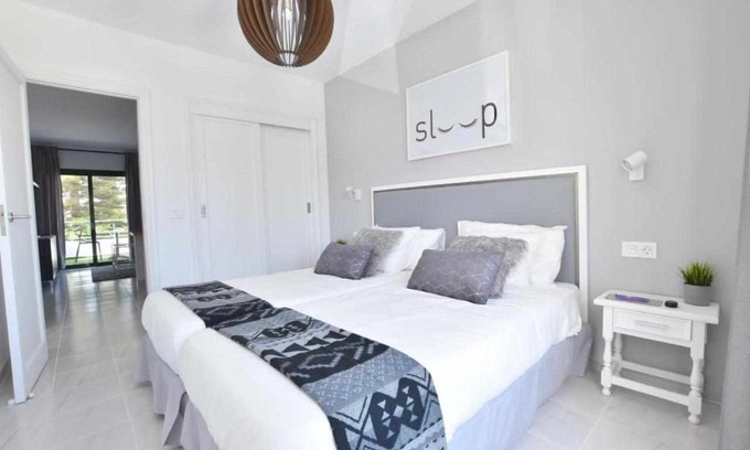 Costa Teguise Apartamento | Holyhome apartment 203