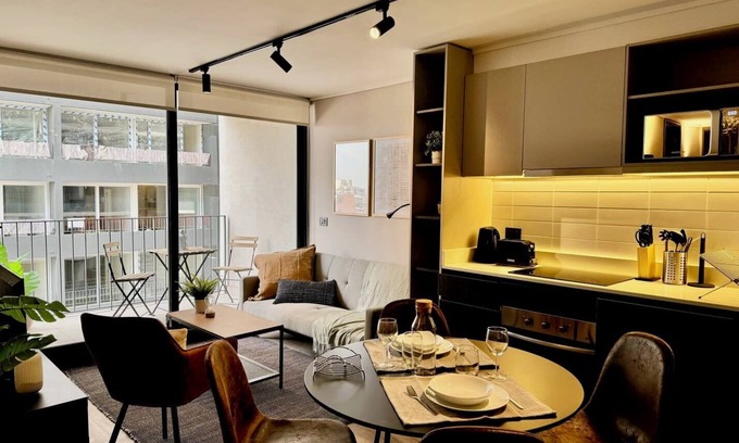 Nunoa Apartamento | HOM I Depto 2D2B Metro Ñuñoa con Estacionamiento