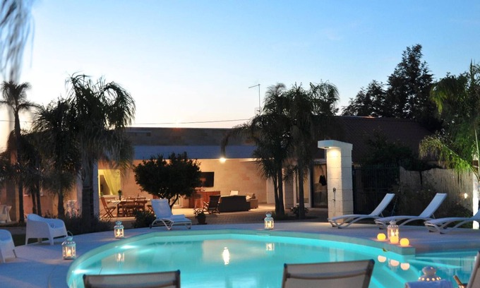 Pantanagianni-pezze Morelli Villa | Homerez - Espaciosa villa a 350 m de la playa para 8 pers. con piscina y terraza