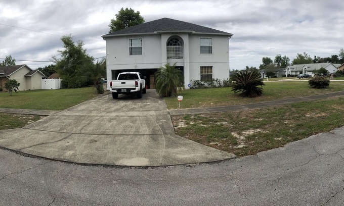 Deltona Lakes Casa | Hogar lejos de casa <3