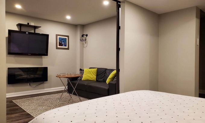 Brampton Apartamento | Home Away From Home