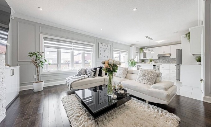 Hamilton Casa | Home Away from Home