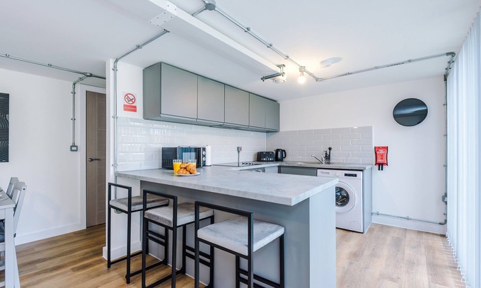 Warrington Apartamento | Home away from home just off Junction 21 of M6