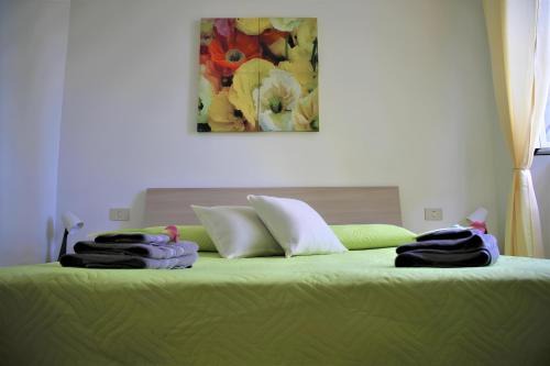 Cremnago Apartamento | Home & Breakfast La Madonnina 013136-CNI-00001