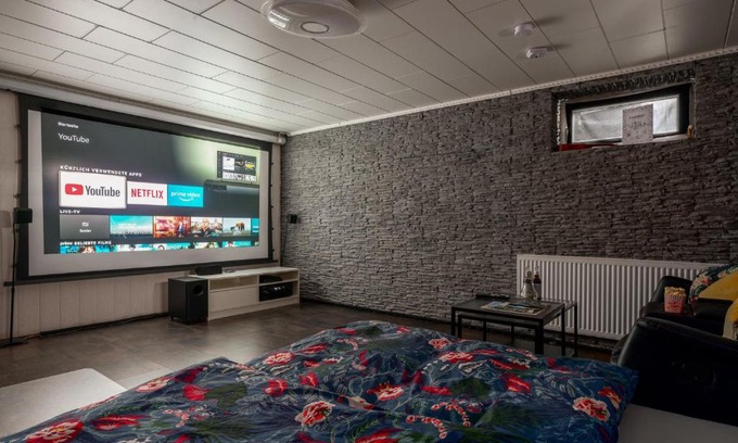 Niederzwehren Apartamento | Home Cinema Kassel