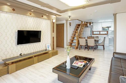Okpo-dong Complejo | Home Fourest Resort Geoje