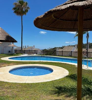 San Roque Apartamento | Home in Alcaidesa - sea & golf view with swimming pool