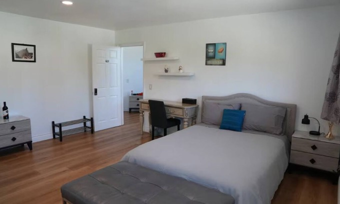 Rowland Heights Casa | Relaxing Room 201 - Cozy Stay with Kitchen, Laundry, Comfort & Spiritual Peace