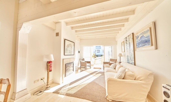 El Tejo Casa | Casa el Tejo, al lado de Comillas