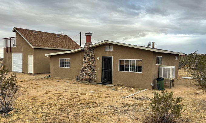 Landers Casa | Home in Landers