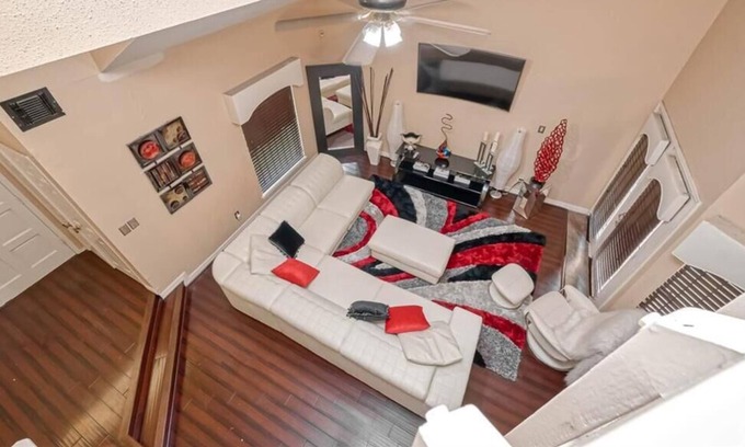 Sugar Land Casa | Home in Meadows Place ~ Perfect for Family Getaway (w/ Backyard & Home Theater!)