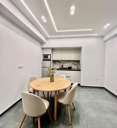 Piraeus Apartamento | Home in Piraeus