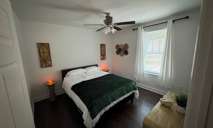 Mid City South Casa | Home in the Heart of the City