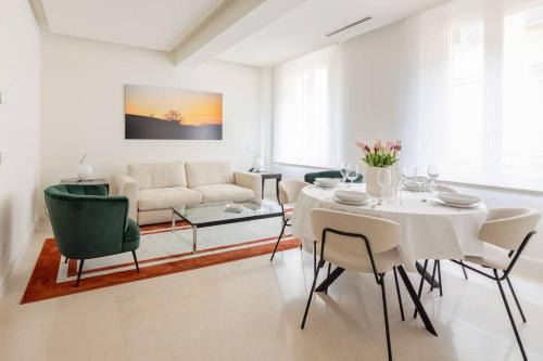Old Town Apartamento | Home In The Heart Of Ghirlandina