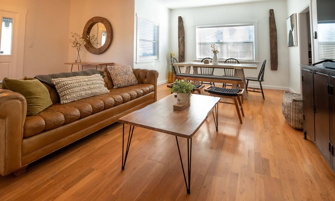 Coronado Casa | Home in the Historic Coronado District 2bed,1 bath