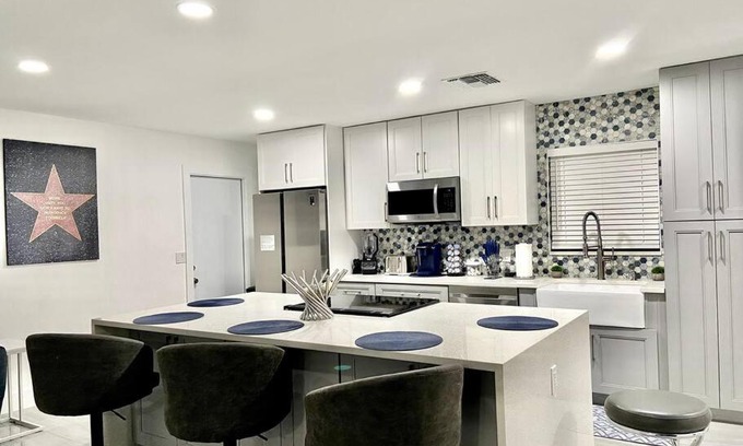 West Palm Beach Casa | Home in West Palm Beach, FL -Ware