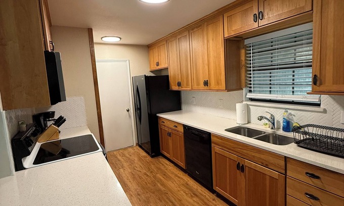 Temple Casa | Home near Lake and Downtown destination for Eclipse weekend