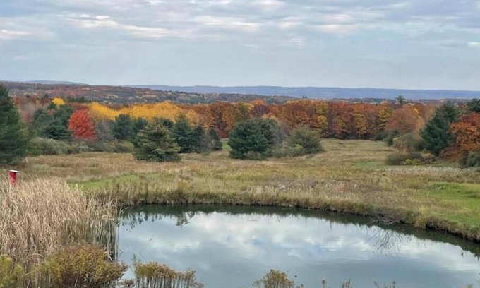 Watkins Glen Casa | Home of the NASCAR Cup Series! Unwind at a one-of-a-kind countryside retreat.