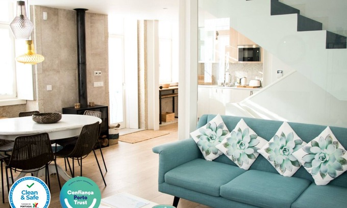 Aldoar Foz do Douro e Nevogilde Casa | Home Of The Poet, 3-Bed 3-Bath River Views