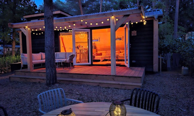 Zuidwolde Cabaña | Home of Wood, tiny house in wooded area