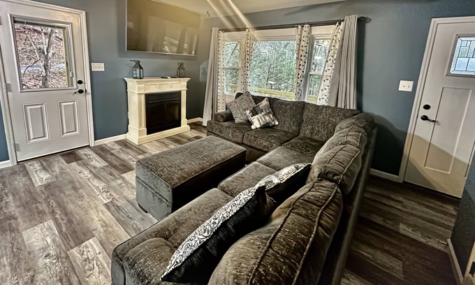 Robbinsville Casa | Home on Appalachian Trail!