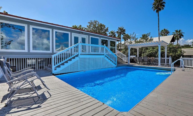 Barrett Casa | Home on San Jacinto River with Pool, Dock and Deck!