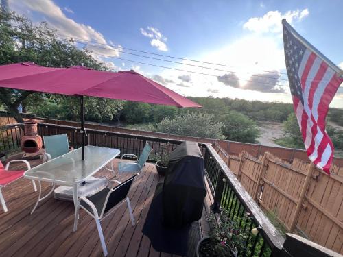 Medina Valley Casa | Home Sweet Home in San Antonio