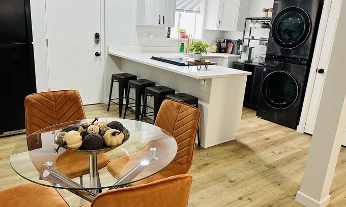 West Jordan Casa | Home sweet home in West Jordan