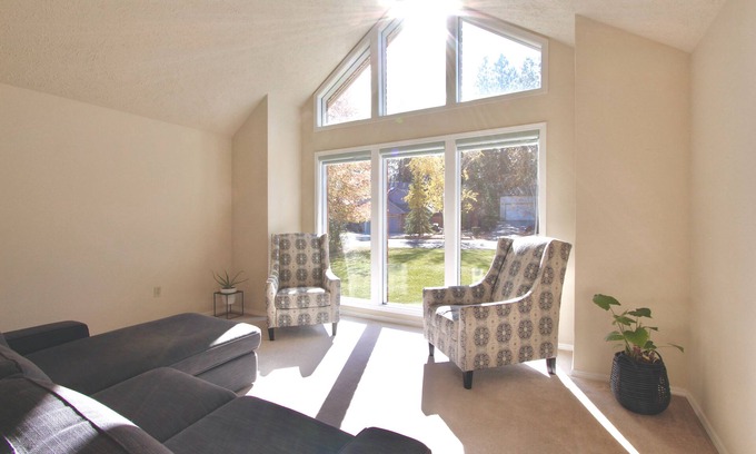 Spokane Casa | Home w/ Deck & Yard - Purple King Bed - Workspace - Neighborhood Hiking Trails