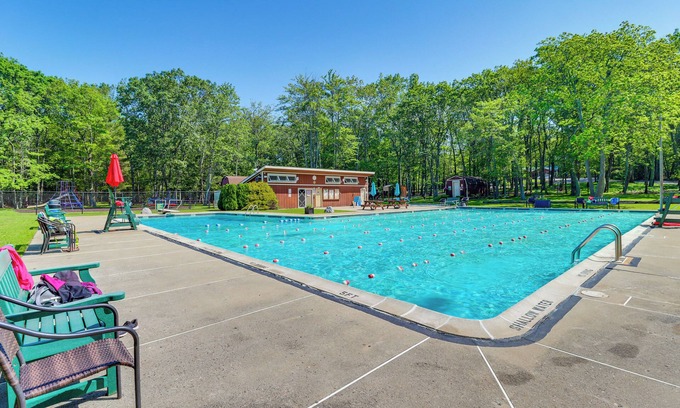 Jim Thorpe Casa | Home w/ Pool & Lake in Jim Thorpe: 6 Mi to Dtwn!