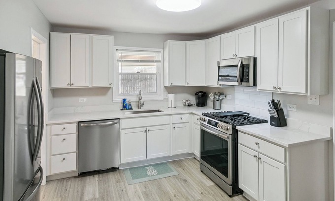 Russell Casa | Home W/ Separate In-law Suite