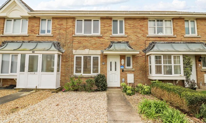 Wyke Regis Casa | Home Waters