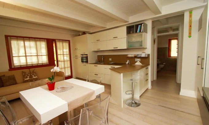 Laives Apartamento | Home White